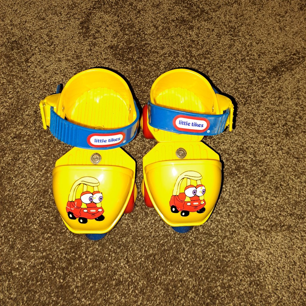 Vintage Little Tikes Cozy Coupe Adjustable Roller Skates